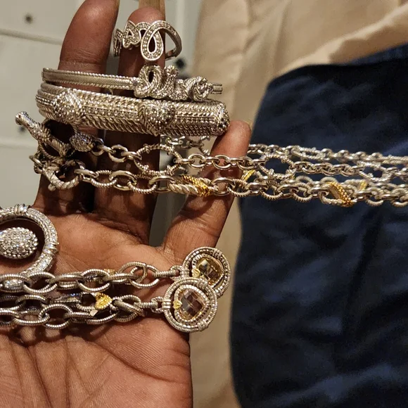 Judith Ripka Silver/ Gold 18in Heavy Chain Necklace - Picture 7 of 13